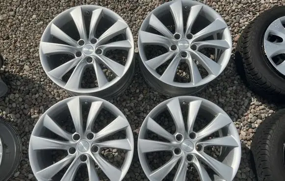 Tesla Model X R19 alloy rim 