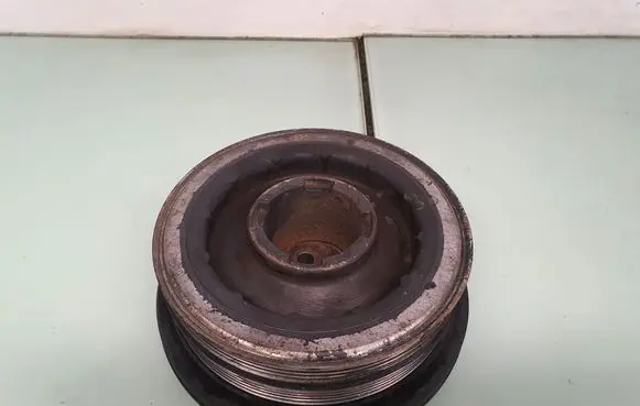 BMW X5 E53 Crankshaft pulley 8511371 11238511371