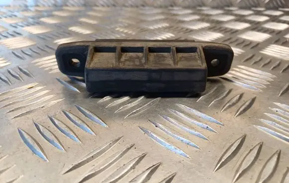 Toyota Avensis T270 Tailgate opening switch 9655E8N