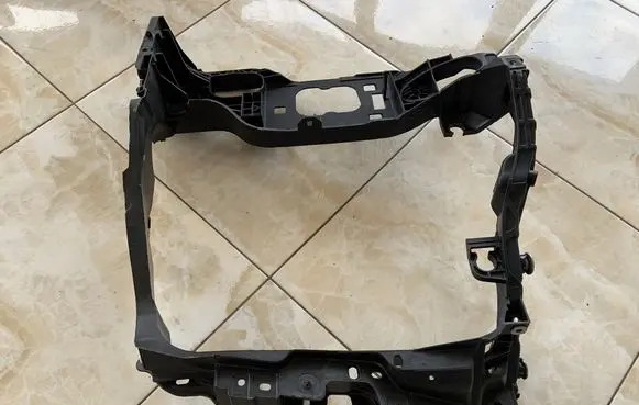 Porsche Macan (95B) Side radiator support slam panel 95B805295