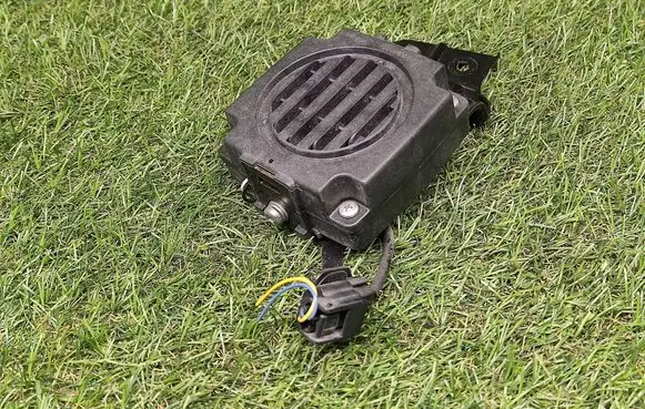 Nissan Leaf II (ZE1) Alarm system siren 281H03NF1A G17024CF
