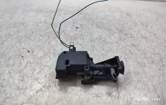 Mercedes-Benz GLK (X204) Fuel tank cap lock A2048200072