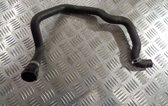 BMW 5 F10 F11 Engine coolant pipe/hose 9224372 6421922437201