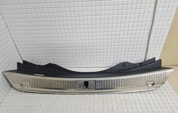 Audi A8 S8 D4 4H Trunk/boot sill cover protection 4H0863471