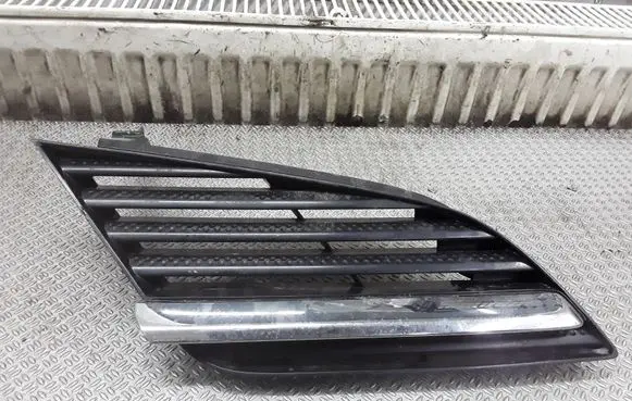 Nissan Primera Front bumper lower grill