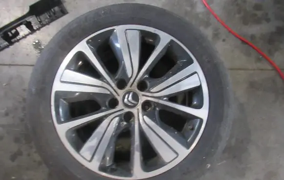Citroen C4 II Picasso R17 alloy rim 9677090377 0232B
