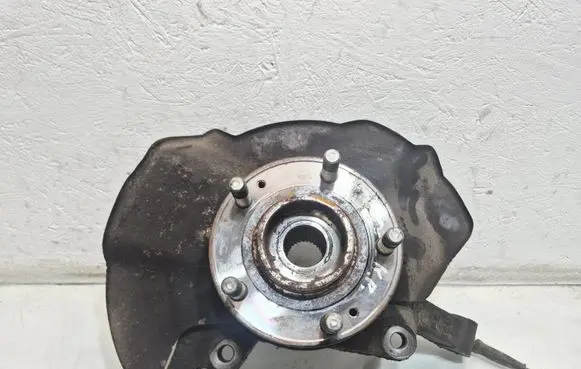 Hyundai Santa Fe Front wheel hub