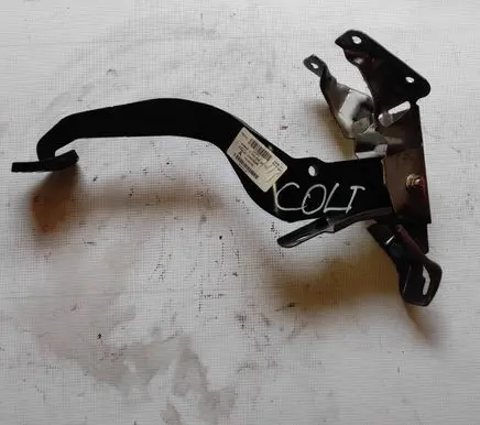 Mitsubishi Colt Brake pedal 4620a036 a4542900618 1240039000