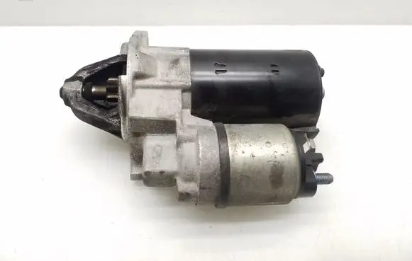 Opel Zafira B Starter motor 0001107108