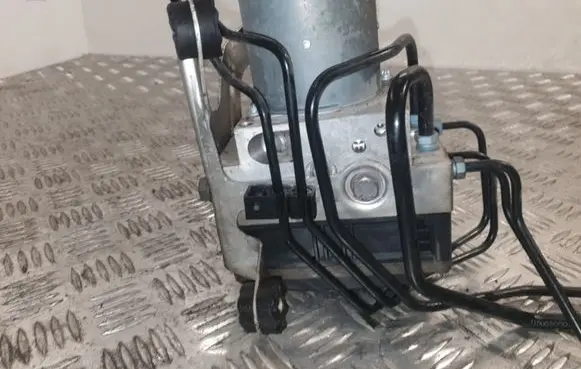 BMW 5 F10 F11 ABS Pump 6851374 6851376