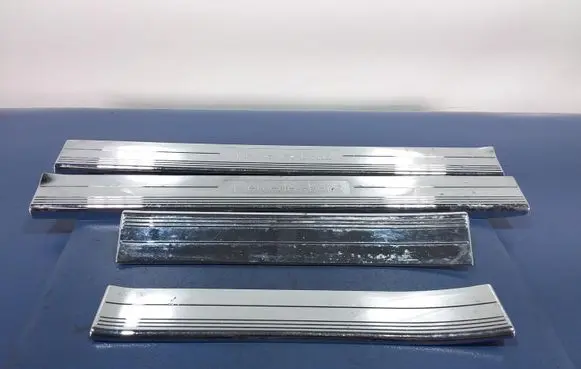 Mercedes-Benz CLS C219 Front bodywork piece 