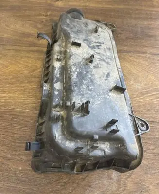 Engine cover (trim)