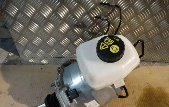 Mercedes-Benz S W223 Brake booster