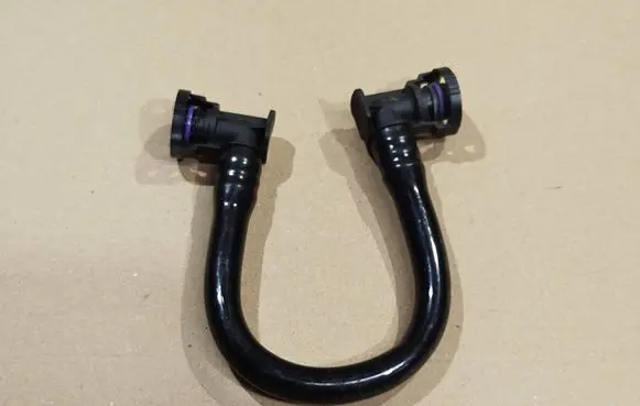 Renault Trafic III (X82) Brake line pipe/hose 462263083R 93866110