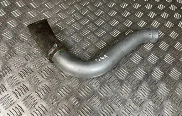 BMW 5 E39 Intercooler hose/pipe