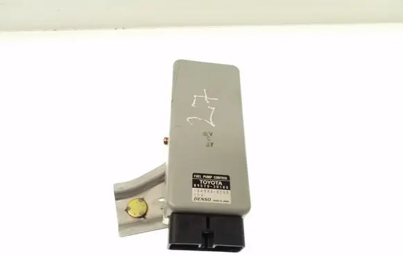 Lexus GS 300 400 430 Other control units/modules 8957030180 104993025012V