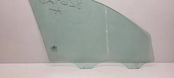 Hyundai Sonata Front door window glass four-door 43R000383