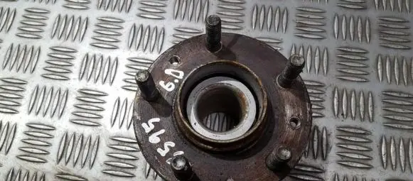 Mazda MPV Rear wheel hub 
