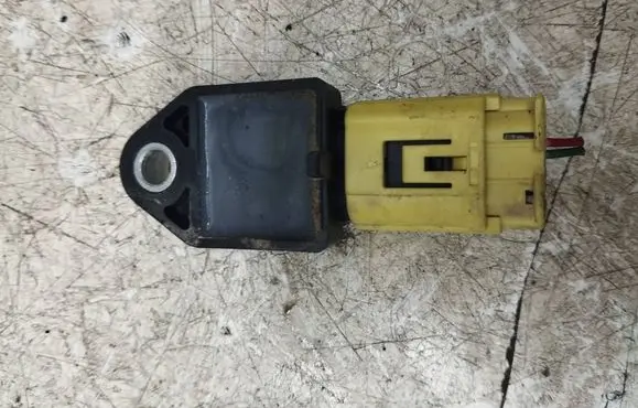Toyota Corolla Verso AR10 Airbag deployment crash/impact sensor 898310W010 282624206A