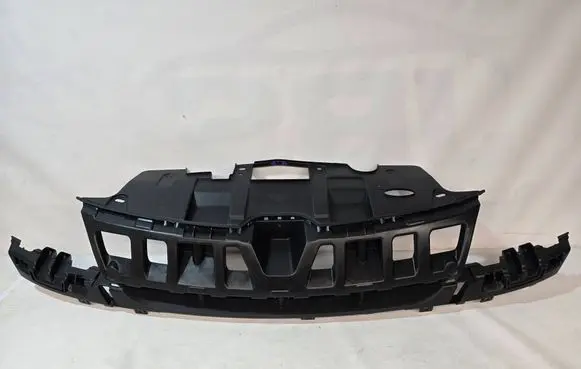 Renault Megane III Front bumper 0001029627 620360101R