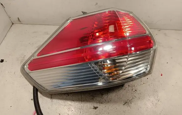 Nissan X-Trail T32 Rear/tail lights 