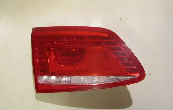 Volkswagen PASSAT B7 Tailgate rear/tail lights 3AF945307E