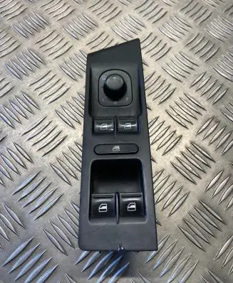 Volkswagen PASSAT B7 Electric window control switch 3AC857858