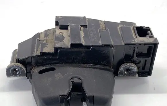 Citroen C5 Tailgate exterior lock 9671153780