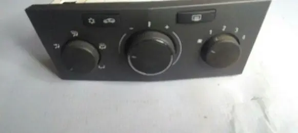 Opel Zafira B Climate control unit 13231057 0413