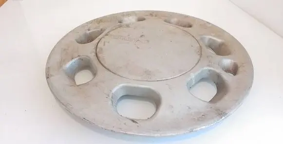 Audi A3 S3 8L R15 wheel hub/cap/trim 8A0601147