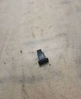 Audi A8 S8 D2 4D ESP (stability program) switch 3102151 4D0927134A