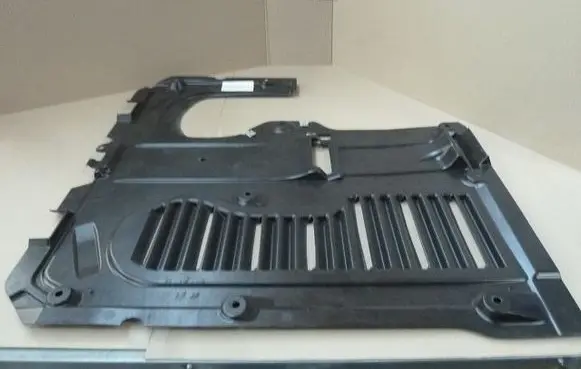 Mercedes-Benz X-class W470 Engine cover (trim) A2065205600