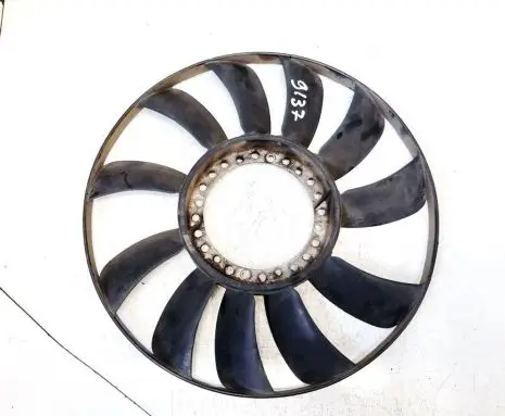 Audi A4 S4 B5 8D Fan impeller 058121301b