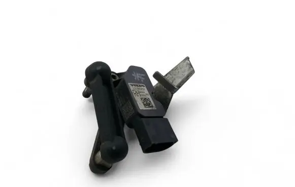 Volvo XC90 Air suspension front height level sensor 32246992