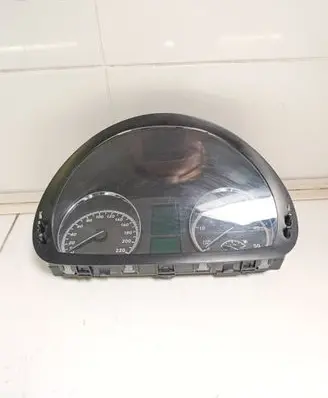 Mercedes-Benz Vito Viano W639 Speedometer (instrument cluster) A6399004101