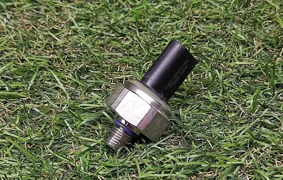 Ford Focus Fuel pressure sensor BU5A9F972BA