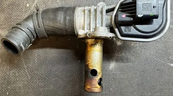 Jeep Grand Cherokee WL EGR valve