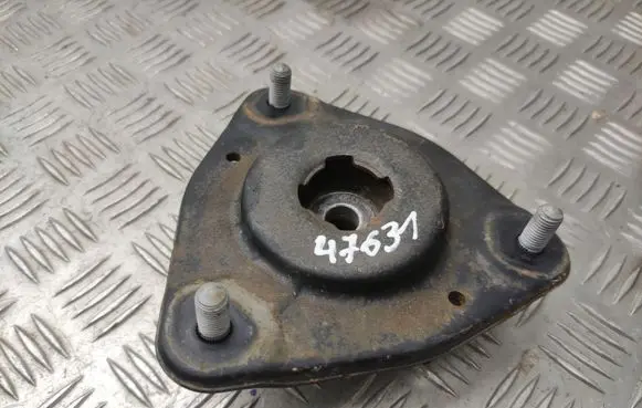 Toyota RAV 4 (XA50) Front upper strut mount 
