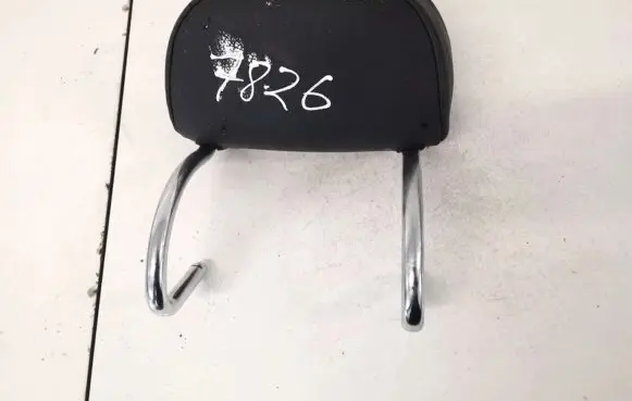Mercedes-Benz CLS C219 Front seat headrest 