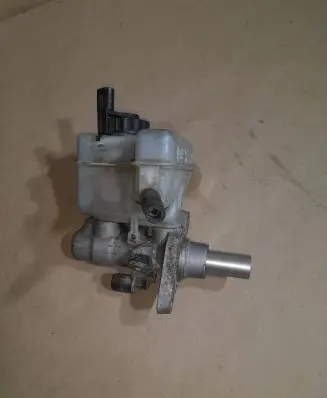 Volkswagen PASSAT B6 Master brake cylinder 3C1611301