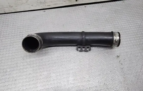 Volkswagen Golf V Intercooler hose/pipe