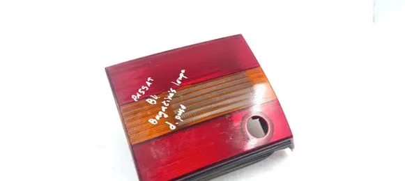 Volkswagen PASSAT B4 Tailgate rear/tail lights 3A5945108