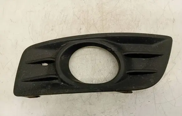 Volvo V50 Front fog light trim/grill 30779100