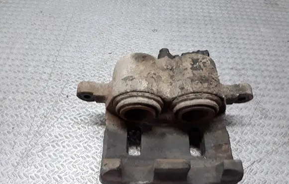 KIA Sorento Front brake caliper