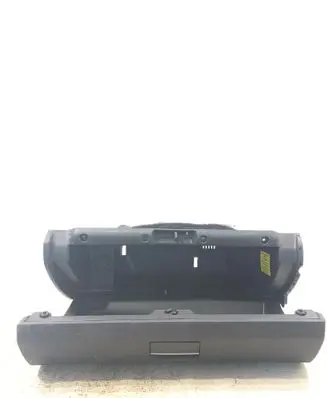 Mercedes-Benz B W245 Glove box
