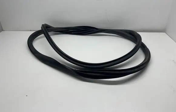 Tesla Model Y Rubber seal front coupe door 149767300B