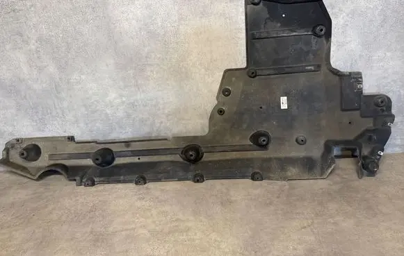 Land Rover Evoque II Centre console side trim rear L8D2104C20AB 106275210104