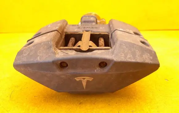 Tesla Model S Rear brake caliper 40B81302