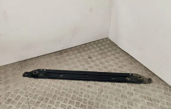 Citroen DS5 Bottom radiator support slam panel