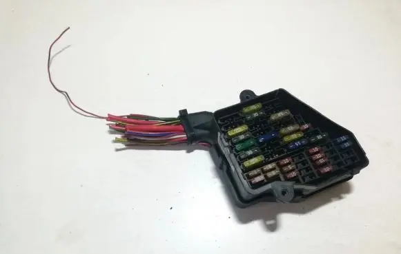 Audi A4 S4 B6 8E 8H Fuse box set